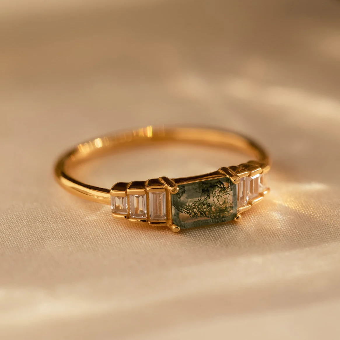 Agate Statement Ring in 18K Gold - Image 4