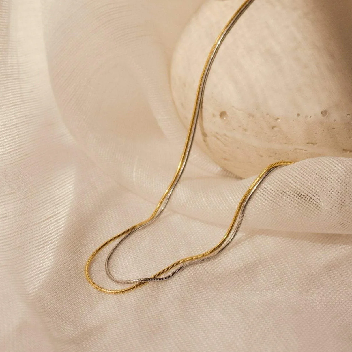 Alice Thin Snake Chain - Image 3