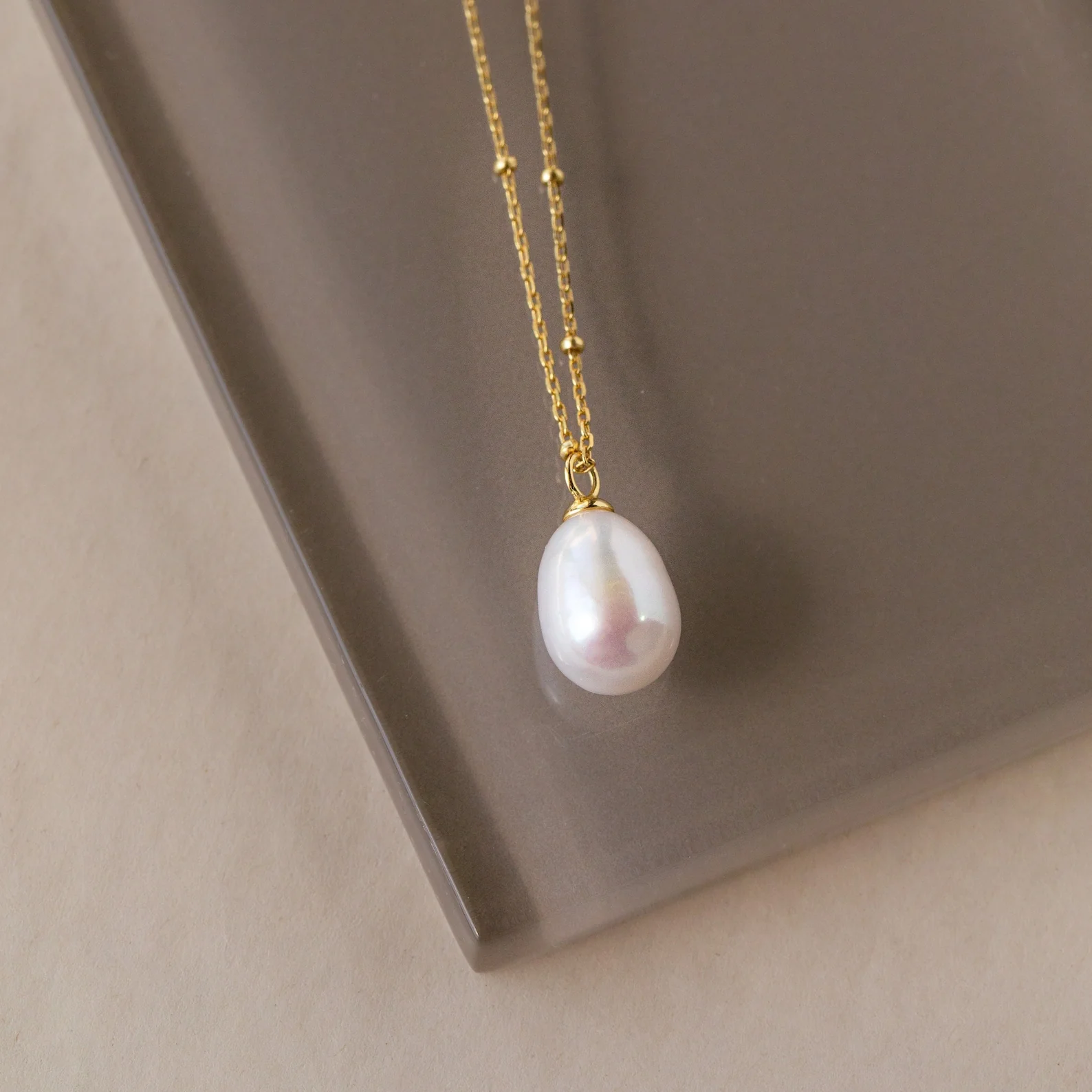 Ariel Pearl Necklace - Image 2