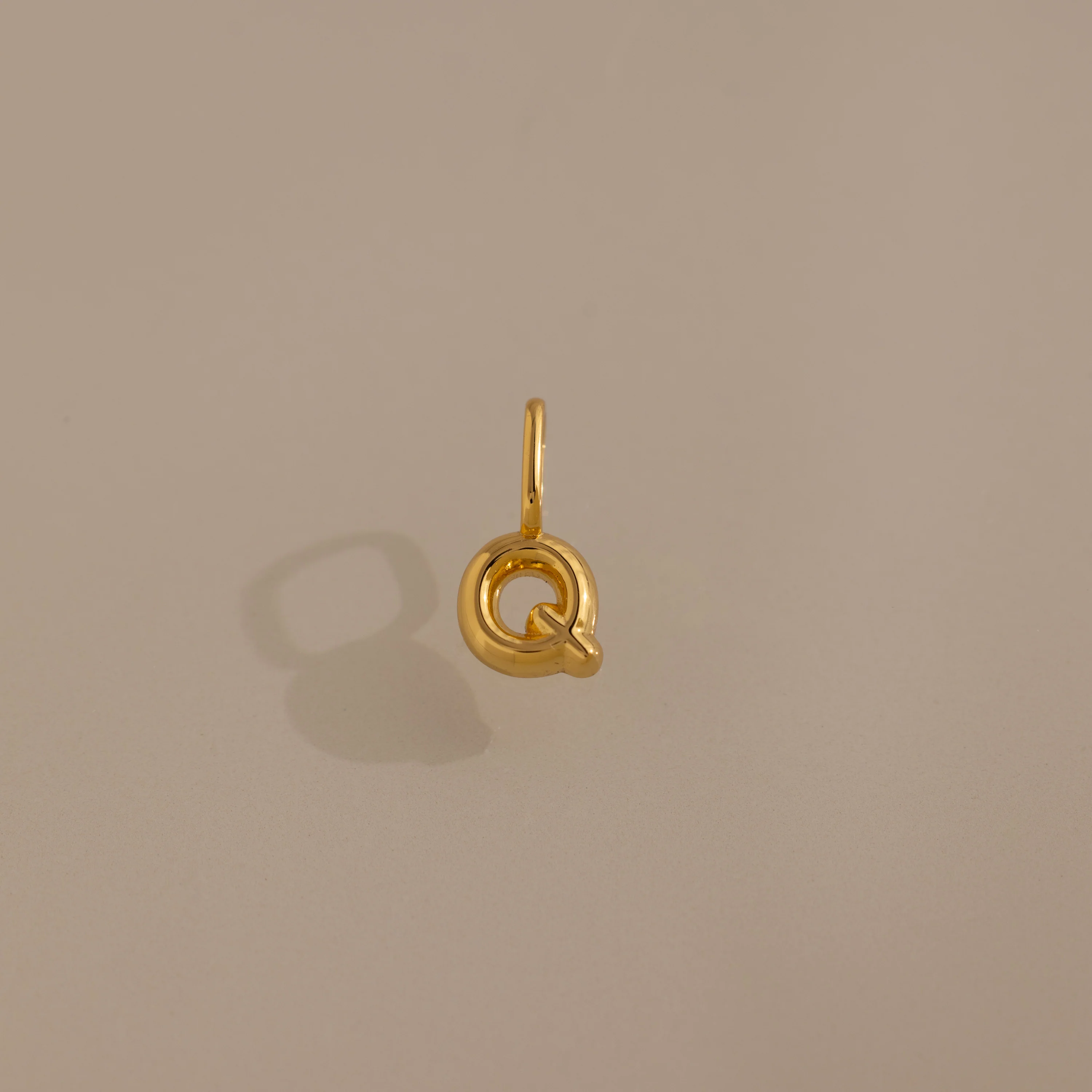 Bubble Letter Charm in 18K Gold - Image 22