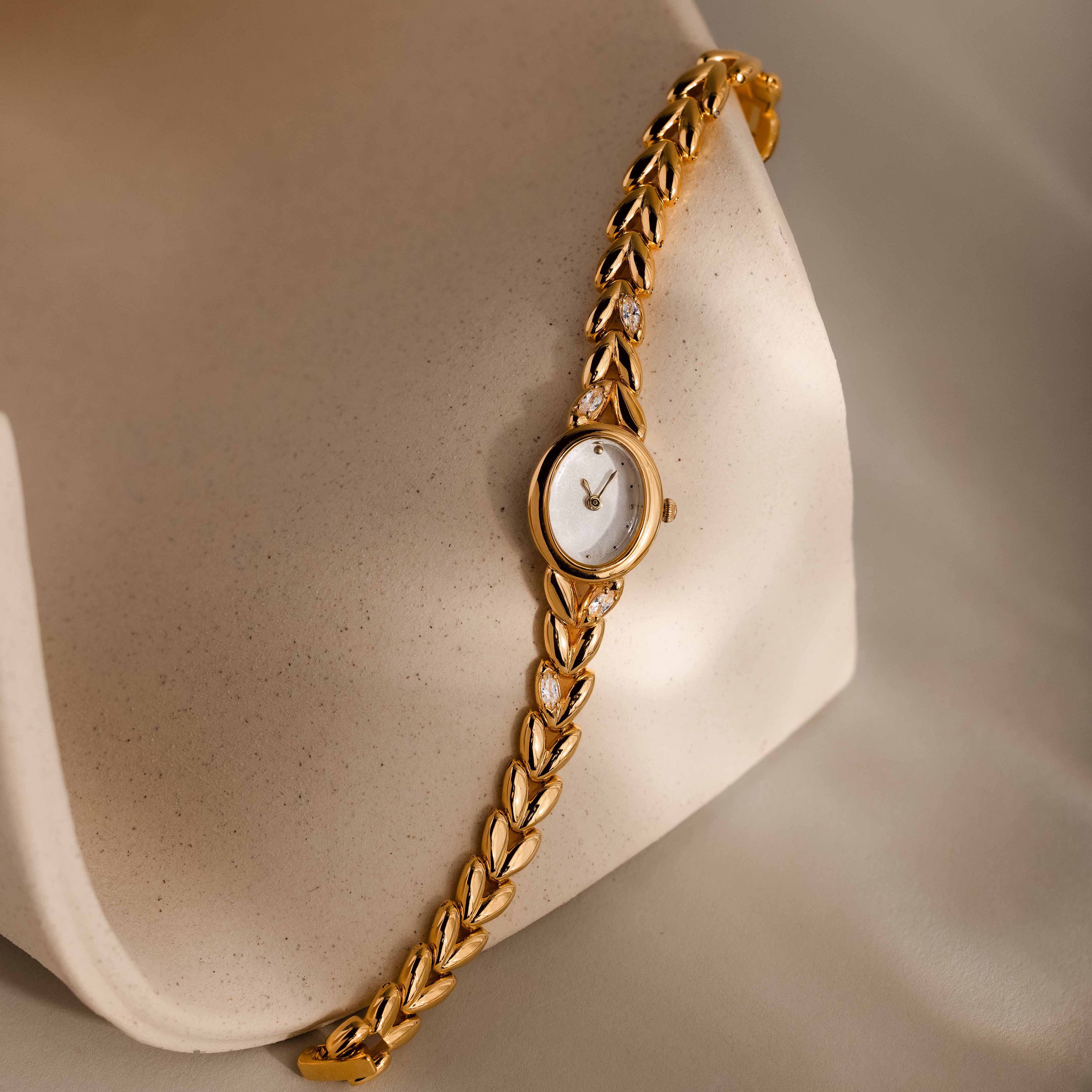 Chevron Diamond Link Timepiece in 18K Gold - Image 3