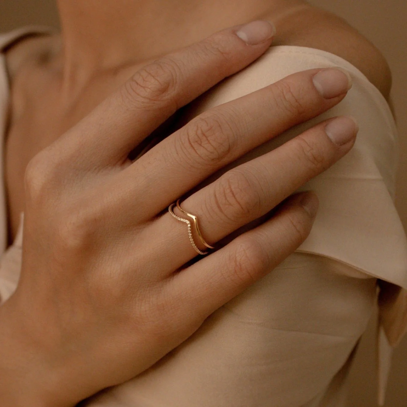 Curve Stacking Set in 18K Gold - Image 8