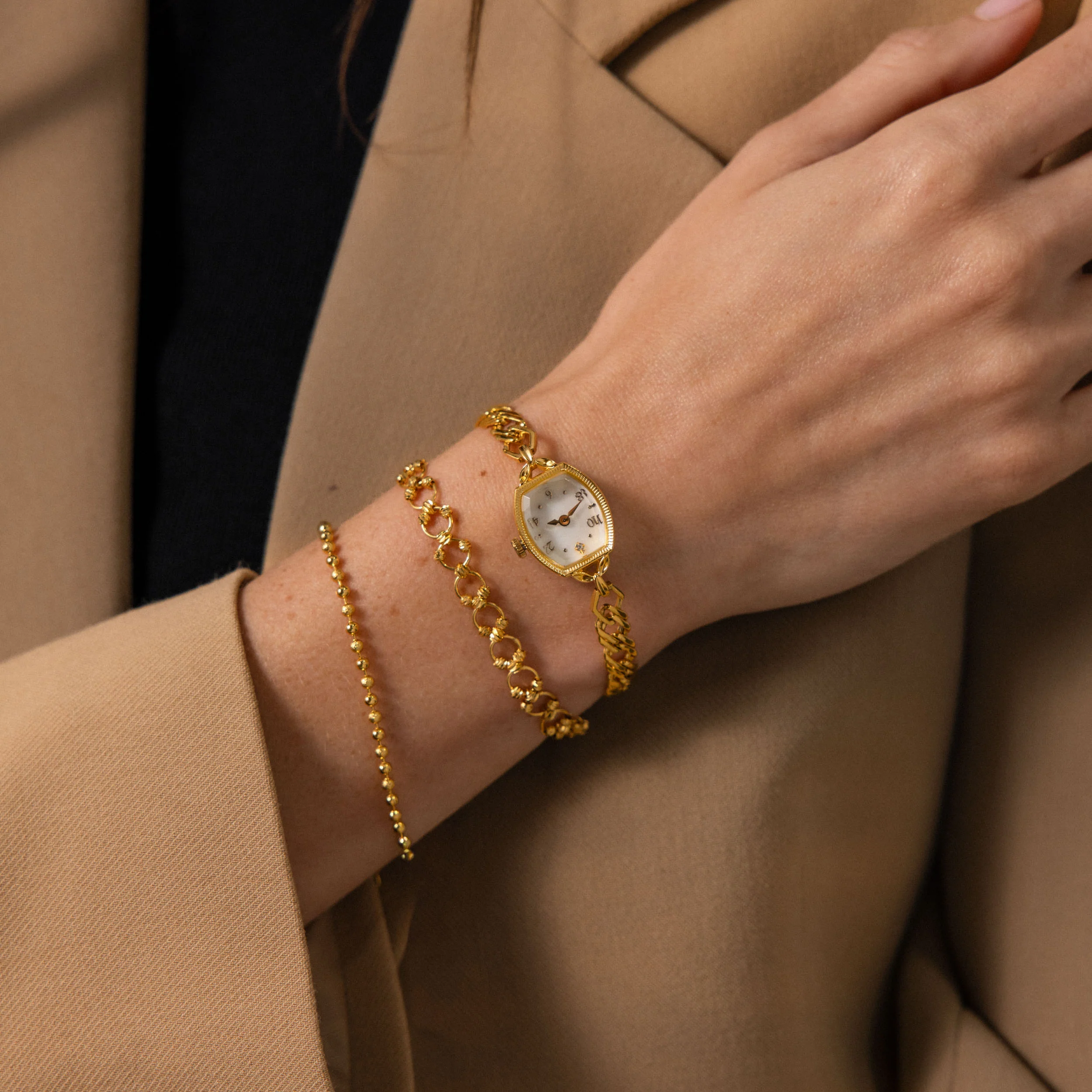 Heirloom Chain Link Timepiece - Image 4