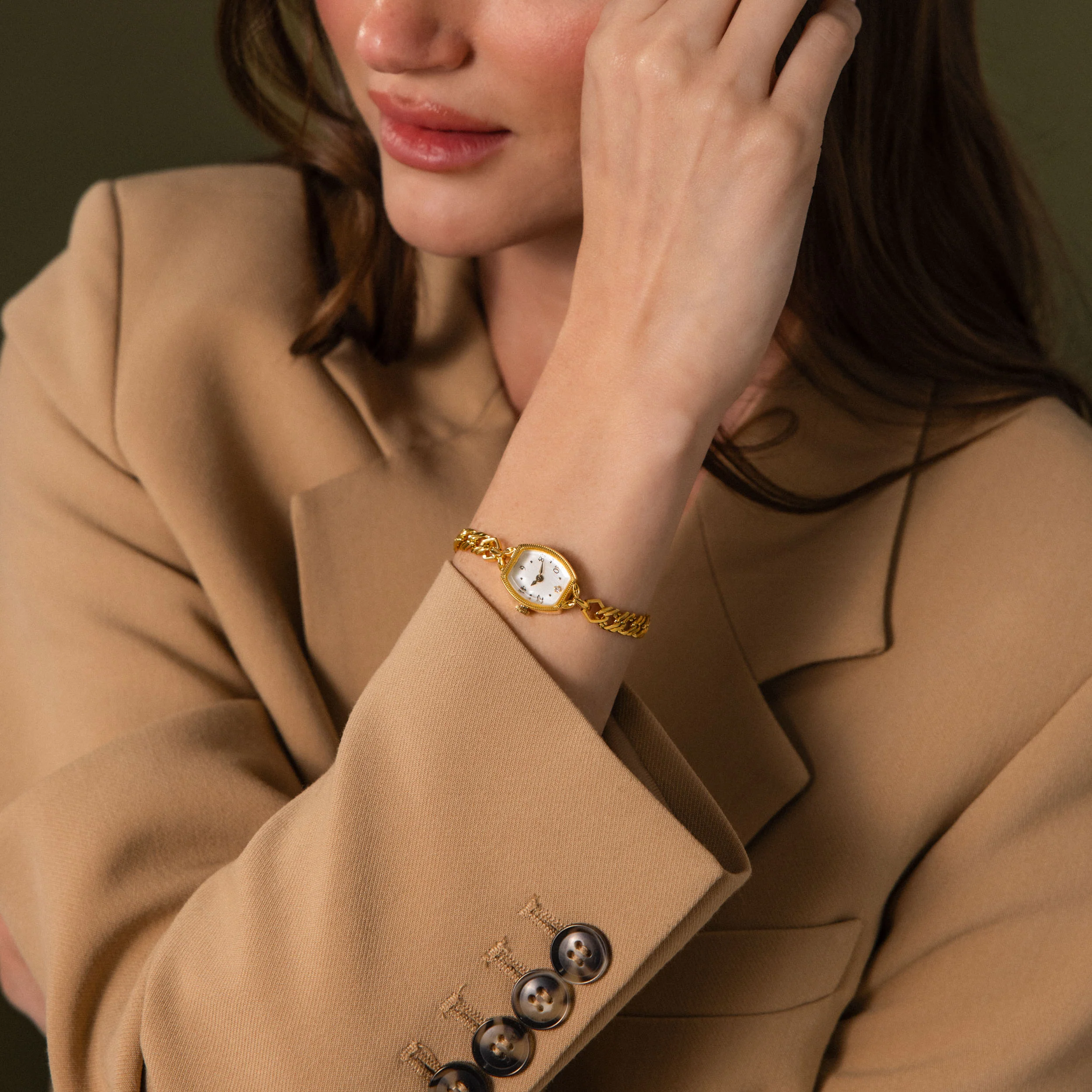 Heirloom Chain Link Timepiece - Image 6