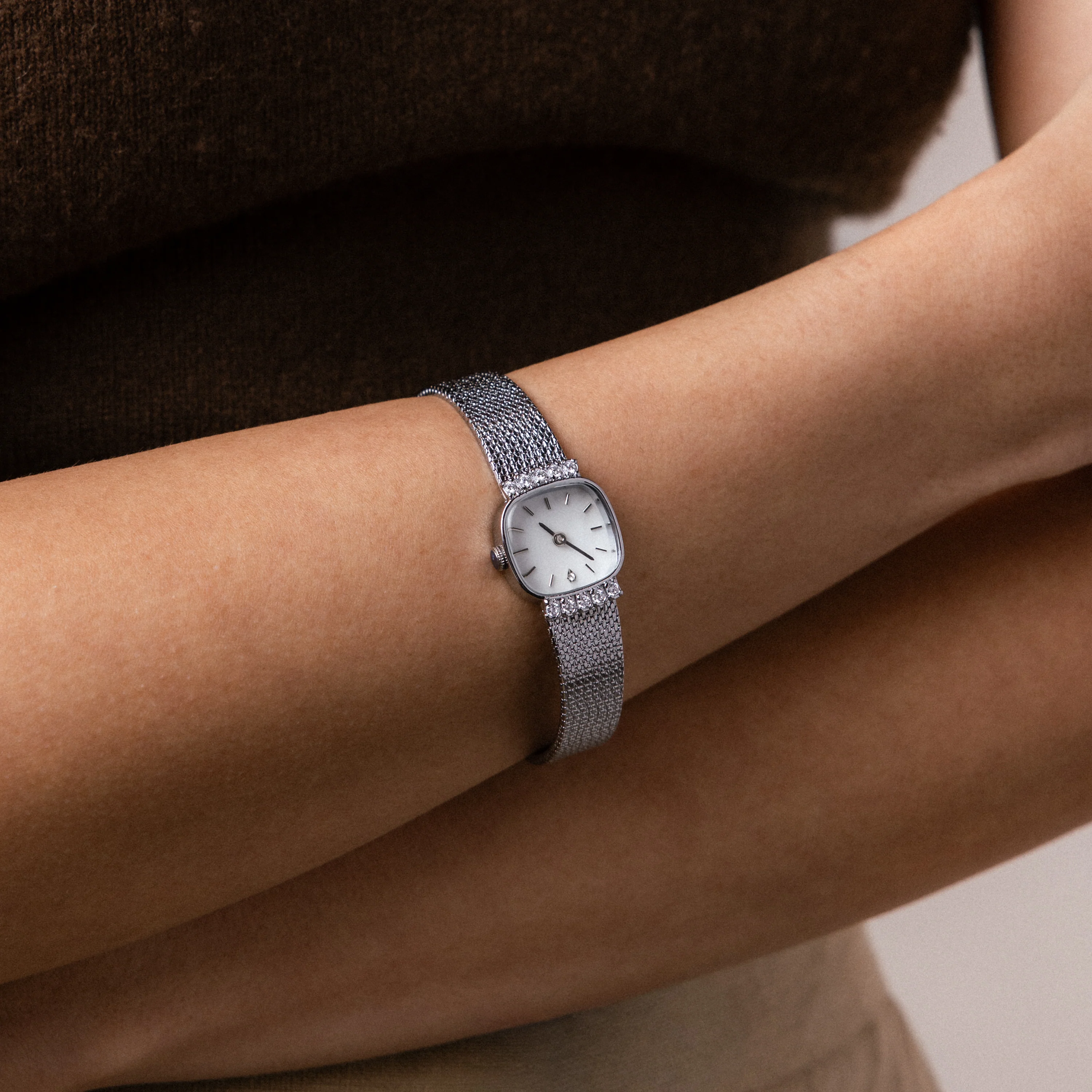Luxe Square Timepiece in Silver - Image 2
