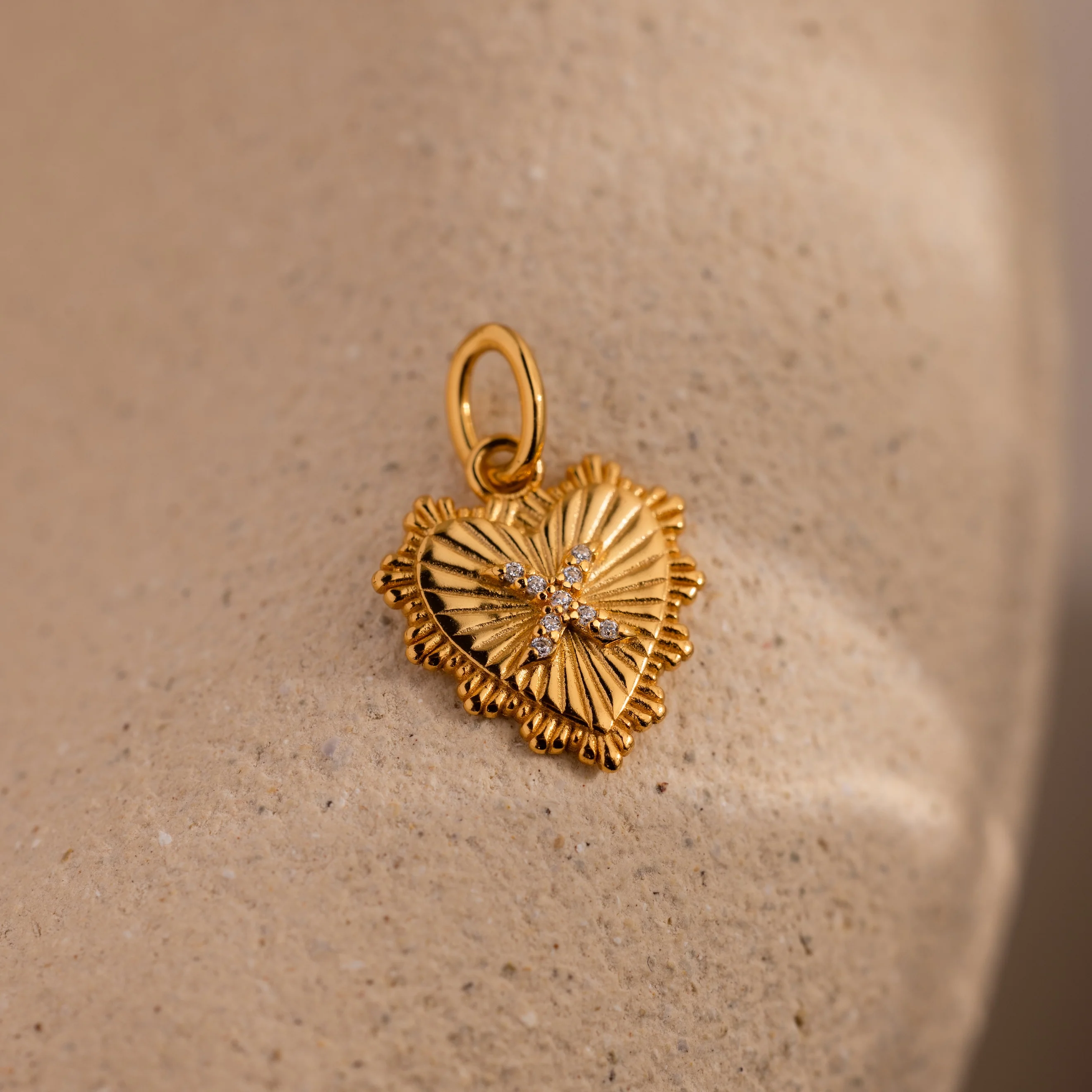 Ribbed Heart Pave Initial Charm - Image 33