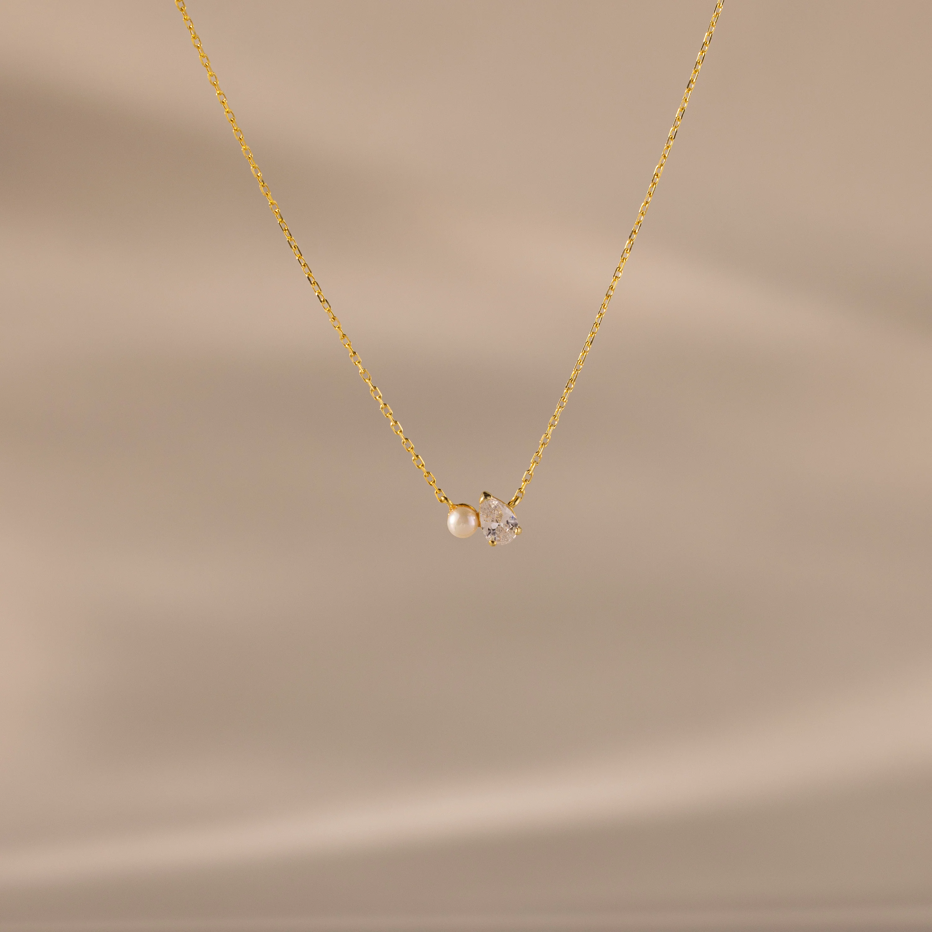 Teardrop Birthstone & Pearl Necklace - Image 4